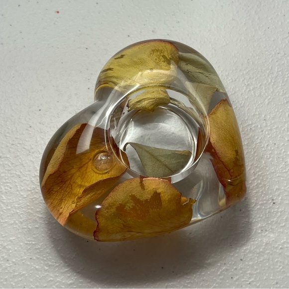 Handmade resin candle holder - Picture 4 of 6